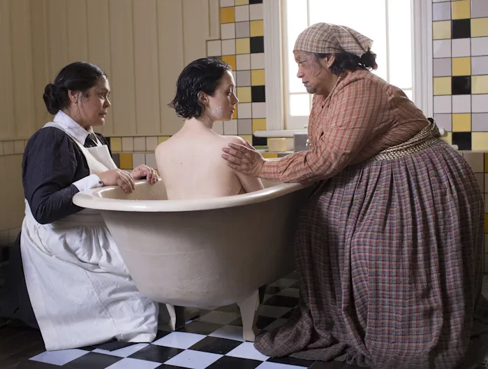 SPP120421 Medicine Woman 03596