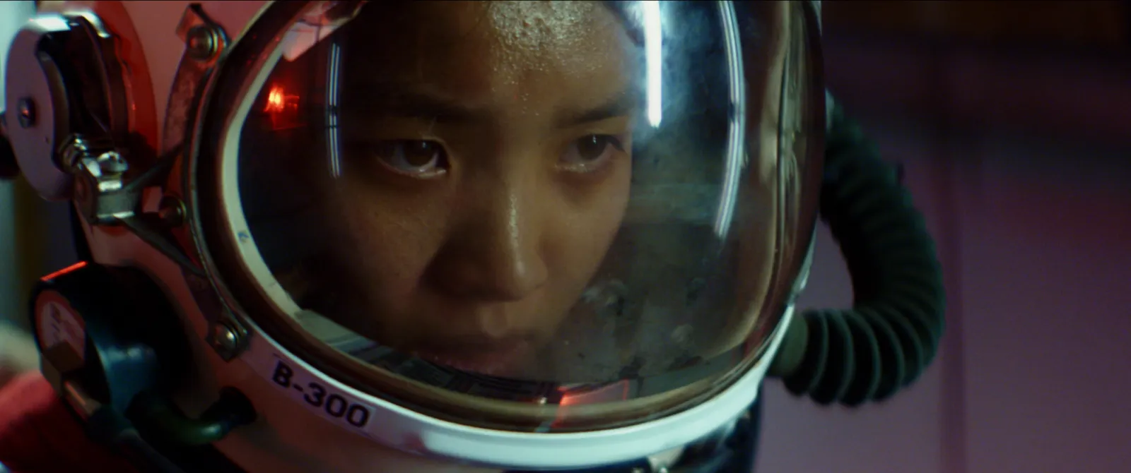 Cradle Airlock Ian Mc Carroll 18950