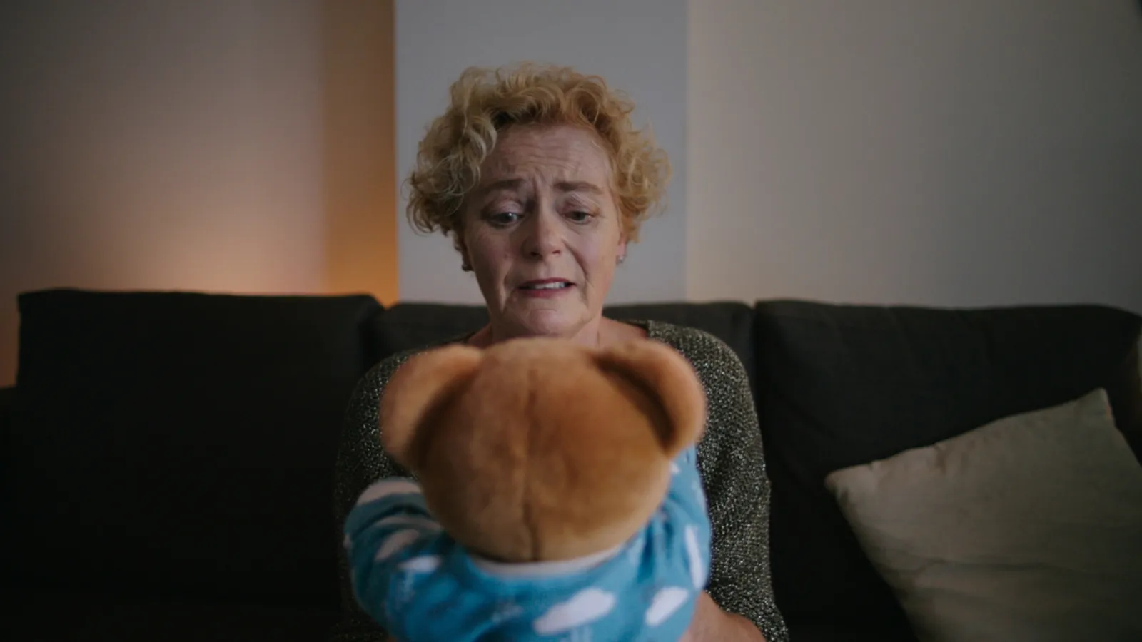 Bab 20 Isabelle20looks20at20 Connor 20 20landscape