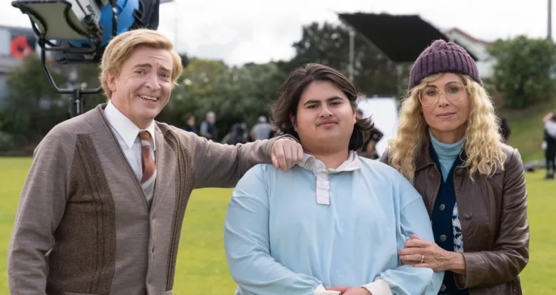 Rhys20 Darby2 C20 Julian20 Dennison20and20 Minnie20 Driver20on20the20set20of20 One20 Winter