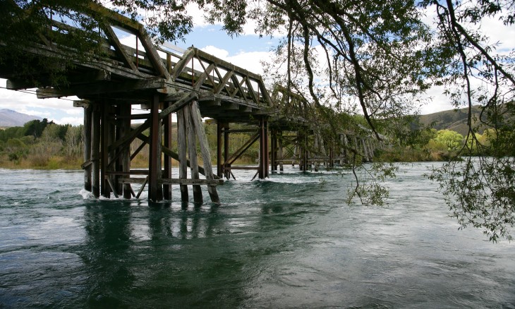 Kurow Bridge, Waitaki River, Otago, South Island
