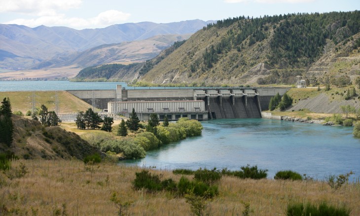 Waitaki Dam, Lake Aviemore, Otago South Island