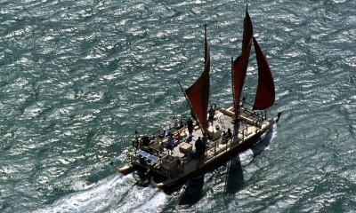 Te Aurere under sail